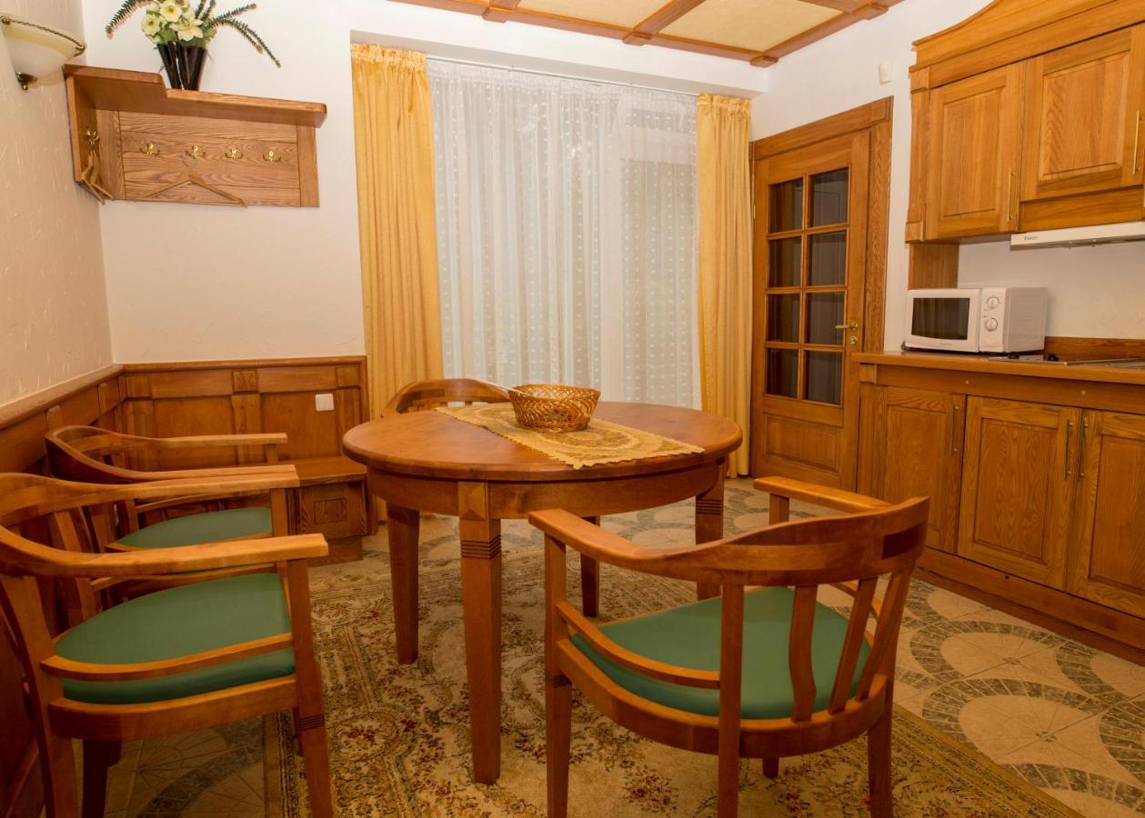 Vienaragio Apartamentai Apartment Palanga Exterior photo